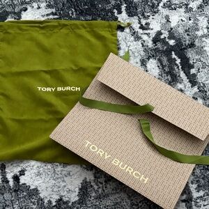 Tory Burch packaging